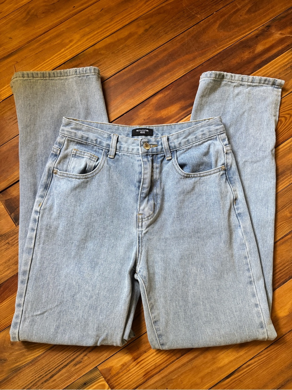 PrettyLittleThing Light Blue Boyfriend Jeans